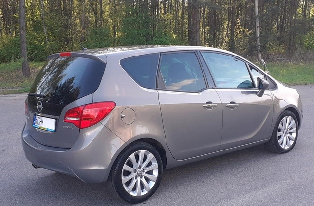 Opel Meriva cena 29900 przebieg: 61000, rok produkcji 2012 z Krzeszowice małe 466